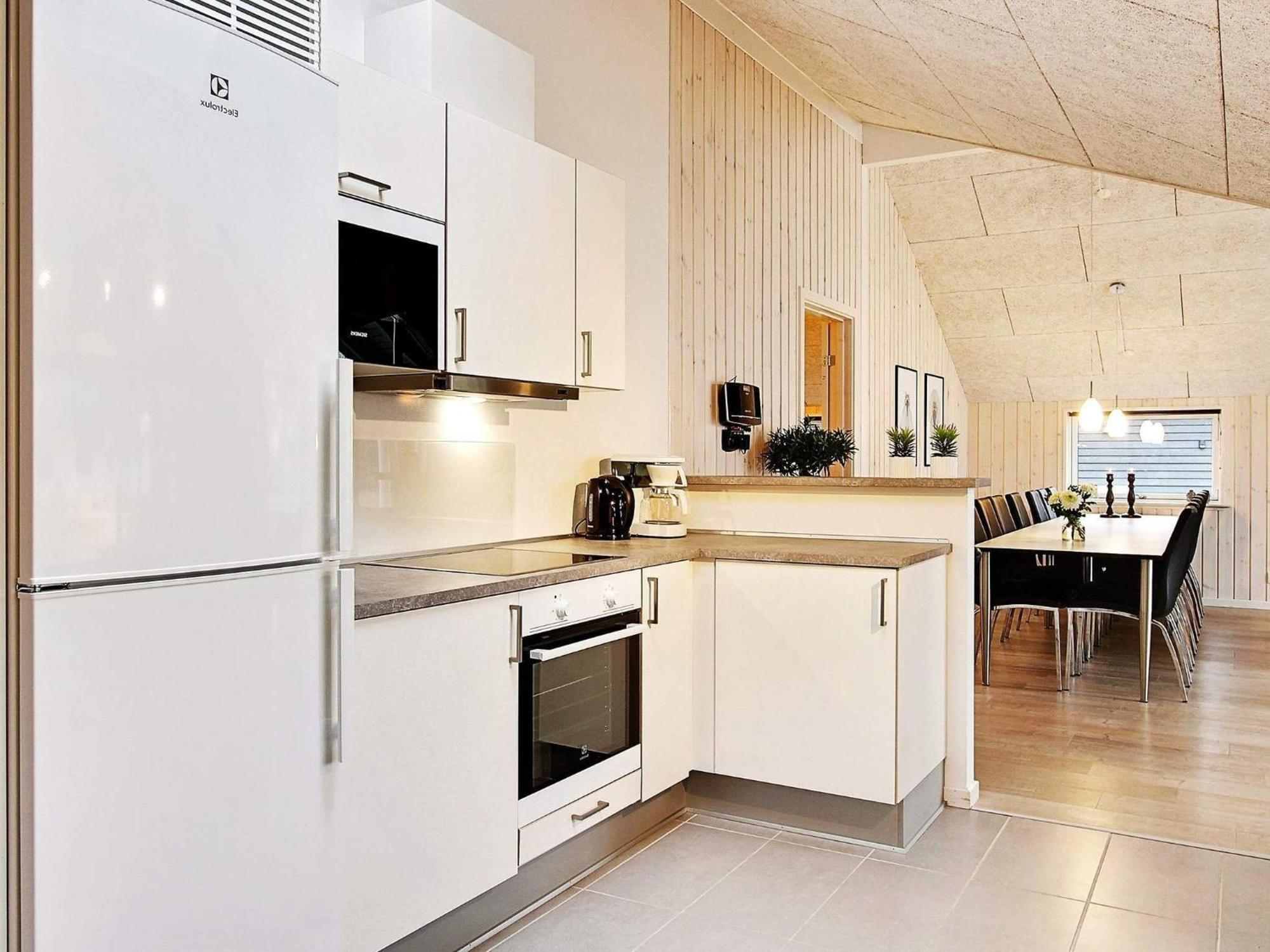 12 Person Holiday Home In Hasselberg คัพเพล์น ภายนอก รูปภาพ