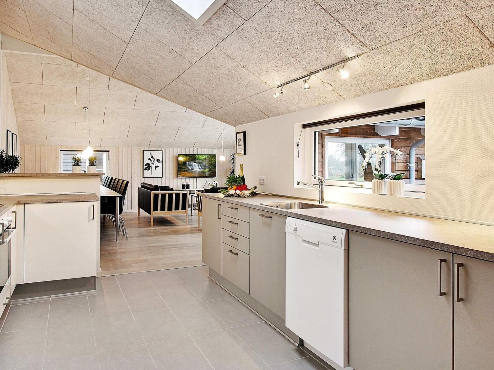 12 Person Holiday Home In Hasselberg คัพเพล์น ภายนอก รูปภาพ
